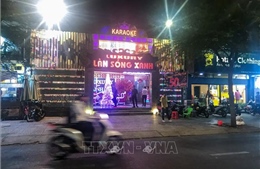 Quán bar, karaoke ở TP Hồ Chí Minh &#39;sáng đèn&#39; trở lại