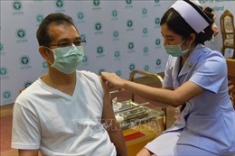 Thái Lan bắt đầu thử nghiệm vaccine ngừa COVID-19 nội địa 