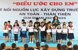 Đoàn công tác của Bộ Giáo dục và Đào tạo làm việc tại Quảng Bình