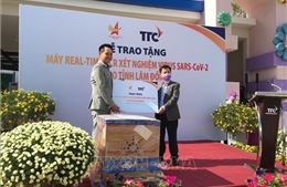 Trao tặng tỉnh Lâm Đồng máy xét nghiệm virus SARS-CoV-2