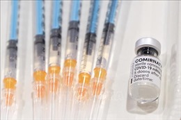 Pfizer/BioNTech tăng mục tiêu sản suất vaccine 