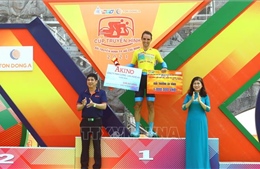 Giải đua xe đạp Cúp truyền hình HTV: Loic Desriac giành áo vàng sau chặng đua thứ 8