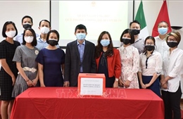 Cộng đồng người Việt tại Mexico chung sức với đồng bào trong nước chống dịch COVID-19