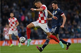 Croatia chiến thắng thuyết phục để giành ngôi nhì bảng D