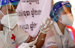 Campuchia hoàn thành gần 50% mục tiêu tiêm chủng