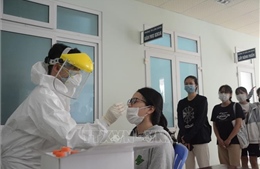 Cán bộ, sinh viên ĐH Kỹ thuật Y - Dược Đà Nẵng hỗ trợ Phú Yên phòng, chống dịch