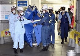 Nhật Bản bắt giữ nghi can vụ đâm dao trên tàu điện 