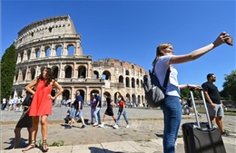 Italy ban bố các hạn chế mới đối với du khách từ Mỹ