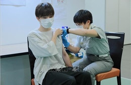 Hơn 50% dân số Nhật Bản đã tiêm đủ liều vaccine ngừa COVID-19