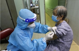 Bộ Y tế đề nghị TP Hồ Chí Minh, Long An, Đồng Nai, Bình Dương tăng tốc tiêm vaccine
