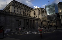 Anh: Lạm phát 'hạ nhiệt' nhưng khó ngăn BoE tăng lãi suất