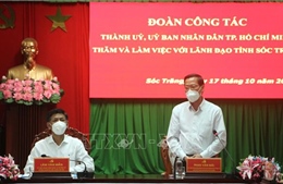 TP Hồ Chí Minh chia sẻ kinh nghiệm, hỗ trợ Sóc Trăng trong phòng, chống dịch