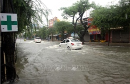 Mưa lũ làm nhiều địa phương ở Quảng Nam bị chia cắt