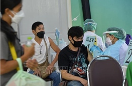 Số ca mắc COVID-19 tại Thái Lan vượt ngưỡng 2 triệu ca 