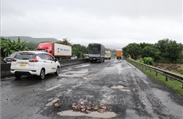 Đến ngày 30/11 sẽ hoàn thành sửa chữa Quốc lộ 1 qua Phú Yên