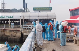 Tiếp nhận 18 thuyền viên tàu hàng bị nạn trên vùng biển tỉnh Bình Thuận