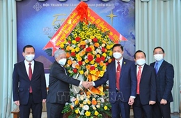 Chủ tịch Ủy ban Trung ương MTTQ Việt Nam Đỗ Văn Chiến thăm, chúc mừng Giáng sinh Hội Thánh Tin Lành Việt Nam (miền Bắc)