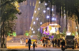 Nhiều tỉnh, thành phố đón Giáng sinh trong an lành, ấm áp
