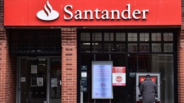 Ngân hàng Santander của Anh gặp sự cố chuyển khoản nhầm 130 triệu bảng