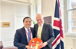 Thúc đẩy hợp tác giữa Việt Nam và Anh về thương mại, an ninh-quốc phòng