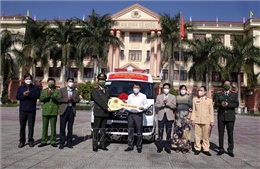 Bộ trưởng Bộ Công an Tô Lâm tặng xe cứu thương cho tỉnh Lai Châu