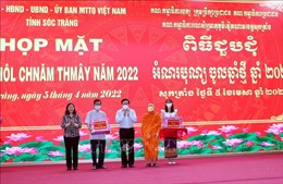 Phó Thủ tướng Phạm Bình Minh dự họp mặt Tết Chol Chnam Thmay của đồng bào Khmer