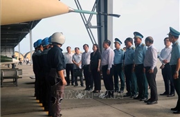 Trưởng Ban Tuyên giáo Trung ương thăm các đơn vị phòng không - không quân tại Bình Định