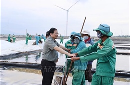Thủ tướng Phạm Minh Chính thăm một số cơ sở kinh tế, xã hội, quốc phòng tại Ninh Thuận