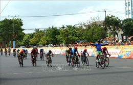 VĐV Nguyễn Tấn Hoài đoạt giải Nhất chặng 13 giải đua xe đạp toàn quốc