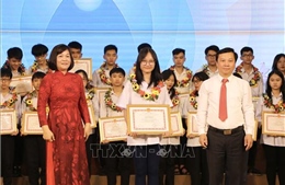 Yên Bái: Tuyên dương, khen thưởng giáo viên, học sinh có thành tích xuất sắc