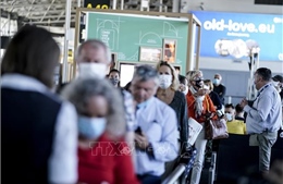 Đình công phản đối giá sinh hoạt tăng cao làm tê liệt sân bay Brussels