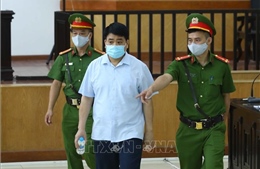 Phúc thẩm vụ chế phẩm xử lý nước hồ: Đề nghị y án 8 năm tù với bị cáo Nguyễn Đức Chung