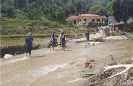 Yên Bái: Mưa lũ làm sập trôi 1 nhà, hỏng 3 công trình thủy lợi ở huyện Văn Chấn
