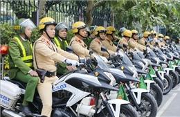 Cảnh sát Việt Nam mưu trí, dũng cảm, vì nước, vì dân quên thân phục vụ