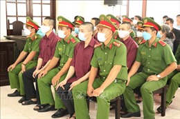 Xét xử vụ án tại Tịnh thất Bồng Lai: Tòa bác đề nghị dừng phiên tòa của luật sư