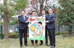 Bộ truyện tranh đầu tiên của Nhật Bản về bóng đá Việt Nam đã có mặt tại Việt Nam 