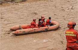 Trung Quốc ứng phó khẩn cấp với lũ lụt nghiêm trọng tại nhiều địa phương