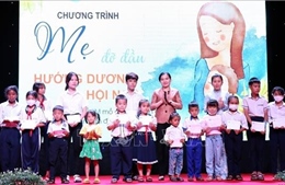 Phú Yên: Chương trình &#39;Mẹ đỡ đầu&#39; giúp trẻ mồ côi nuôi dưỡng ước mơ