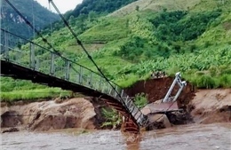 Sơn La: Liên tiếp sập cầu treo dân sinh do mưa lũ