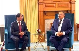 Chủ tịch Quốc hội New Zealand đánh giá cao hiệu quả cơ chế hợp tác với Việt Nam 