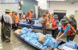 Nghệ An: Hỗ trợ, bảo đảm lương thực, nước uống cho người dân trong vùng bị ngập