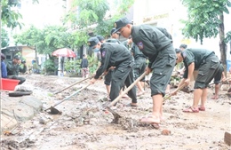 Bình Định: Lực lượng vũ trang hỗ trợ khắc phục hậu quả sau mưa lũ