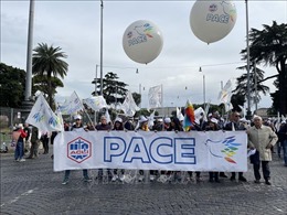 Italy: Tuần hành kêu gọi giải pháp hòa bình cho Ukraine, phản đối viện trợ vũ khí 