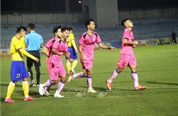 Đội Hồng Lĩnh Hà Tĩnh đánh bại Đồng Tháp 2-1