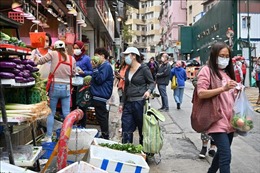 Nhiều chuyên gia y tế Hong Kong (Trung Quốc) ủng hộ dỡ bỏ quy định đeo khẩu trang 