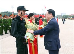 Chủ tịch Quốc hội Vương Đình Huệ dự Hội thao truyền thống lực lượng Cảnh vệ CAND