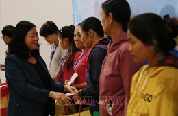 Trưởng Ban Dân vận Trung ương thăm, tặng quà Tết tại Quảng Nam