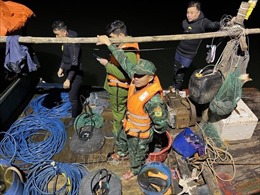 Quảng Ninh bắt giữ các tàu khai thác thủy sản trái phép