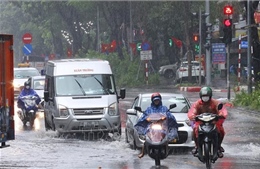 Mưa và dông bao trùm các khu vực