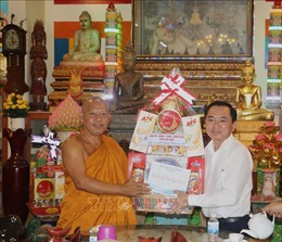 Bạc Liêu: Thăm, chúc Tết cổ truyền Chôl Chnăm Thmây của đồng bào Khmer